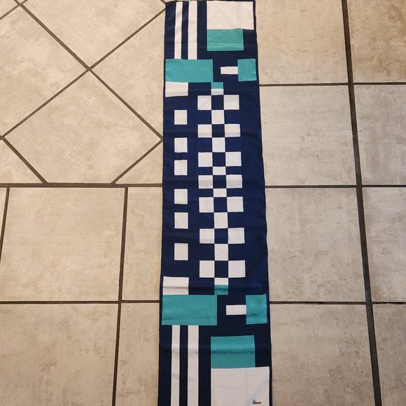 .Vera Neumann Scarf